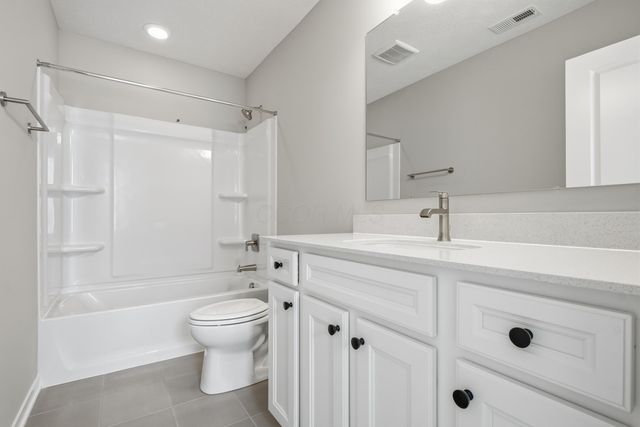 5488 Fawnsbury Court, Powell, OH 43065