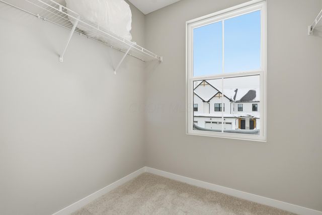 5488 Fawnsbury Court, Powell, OH 43065