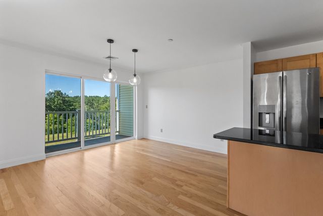 1818 Main Street 216, Holden, MA 01520