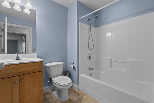 1818 Main Street 216, Holden, MA 01520