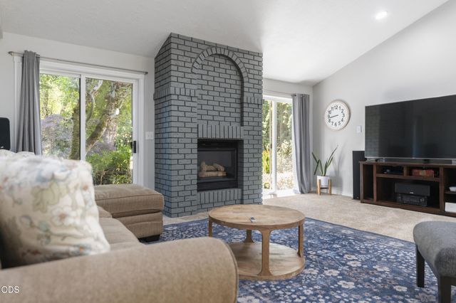 3127 Orchard Heights Road NW, Salem, OR 97304