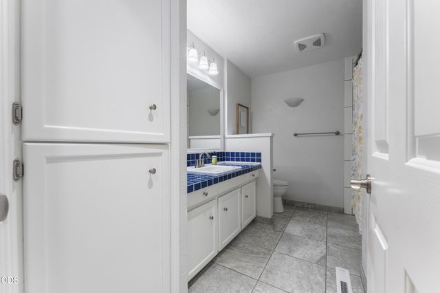 3127 Orchard Heights Road NW, Salem, OR 97304