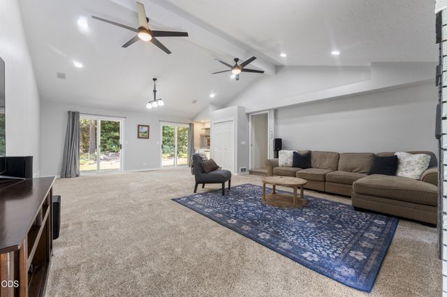 3127 Orchard Heights Road NW, Salem, OR 97304