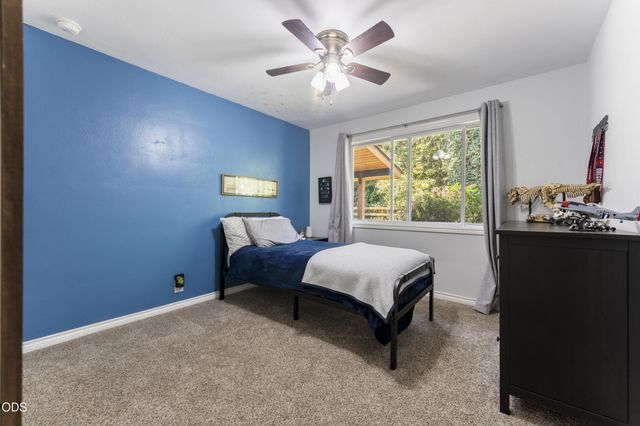 3127 Orchard Heights Road NW, Salem, OR 97304