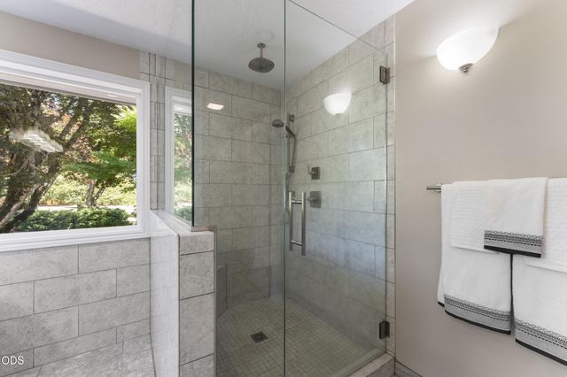 3127 Orchard Heights Road NW, Salem, OR 97304