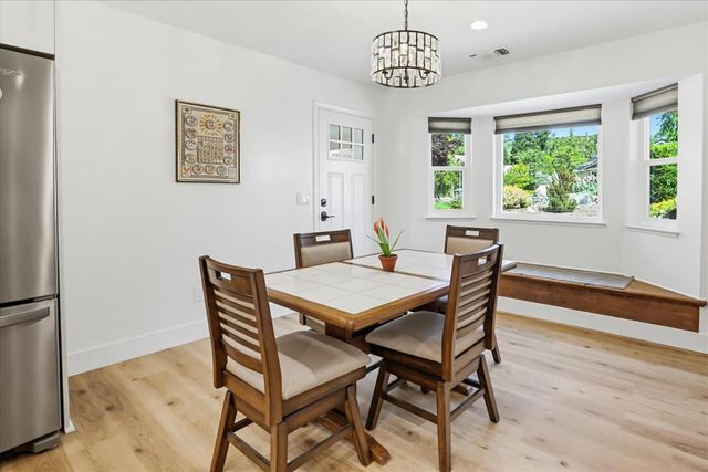 18649 Wildflower Dr, Penn Valley, CA 95946