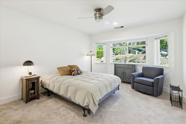18649 Wildflower Dr, Penn Valley, CA 95946