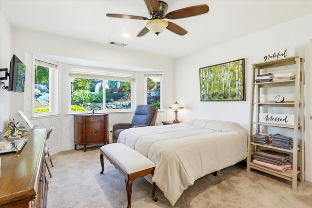 18649 Wildflower Dr, Penn Valley, CA 95946