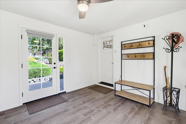 18649 Wildflower Dr, Penn Valley, CA 95946