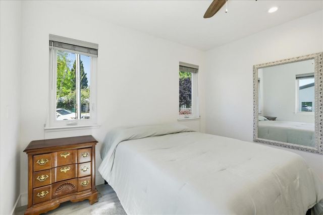 18649 Wildflower Dr, Penn Valley, CA 95946