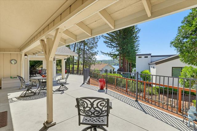 18649 Wildflower Dr, Penn Valley, CA 95946