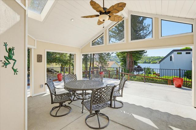 18649 Wildflower Dr, Penn Valley, CA 95946