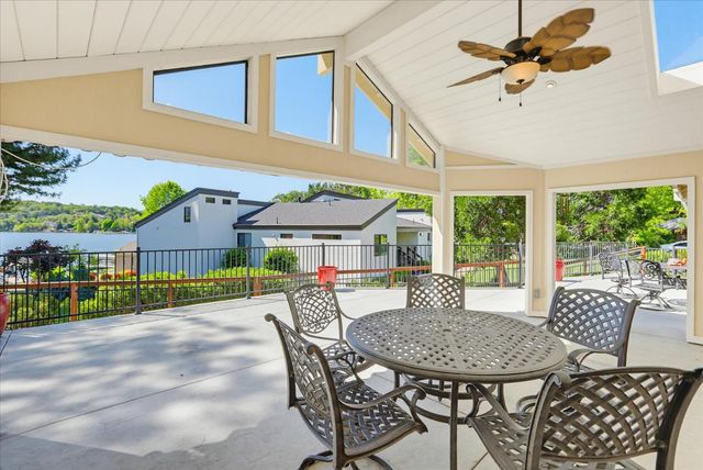 18649 Wildflower Dr, Penn Valley, CA 95946