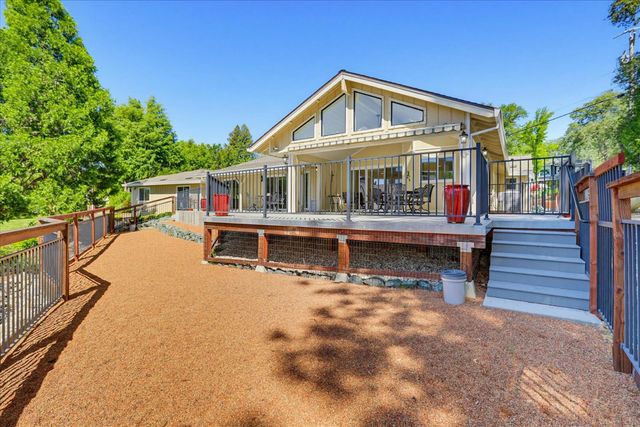 18649 Wildflower Dr, Penn Valley, CA 95946