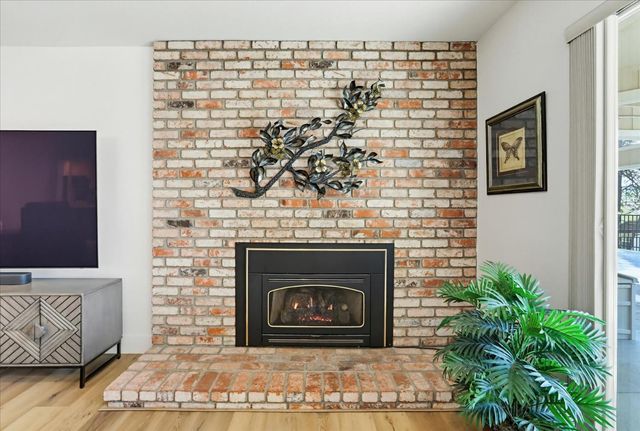 18649 Wildflower Dr, Penn Valley, CA 95946