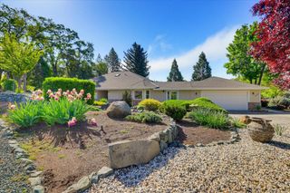 18649 Wildflower Dr, Penn Valley, CA 95946