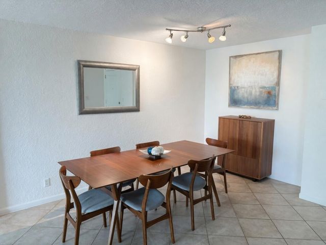 1000 SPANISH RIVER Road 4P, Boca Raton, FL 33432