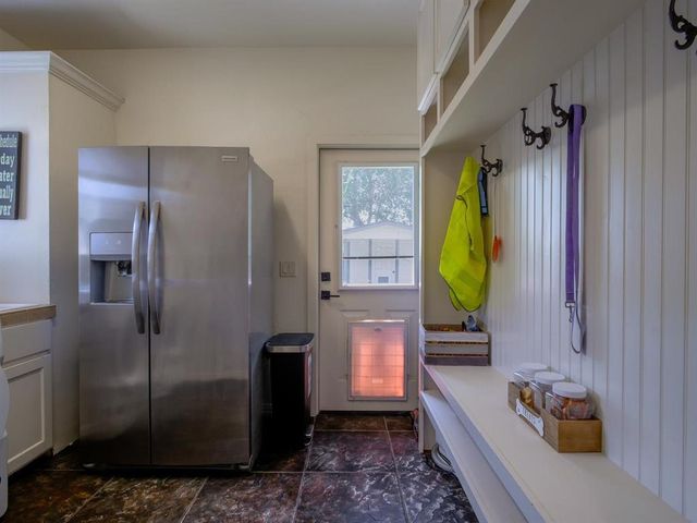 146 Meadow LN, Marble Falls, TX 78654