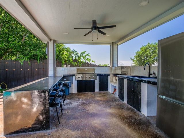 146 Meadow LN, Marble Falls, TX 78654