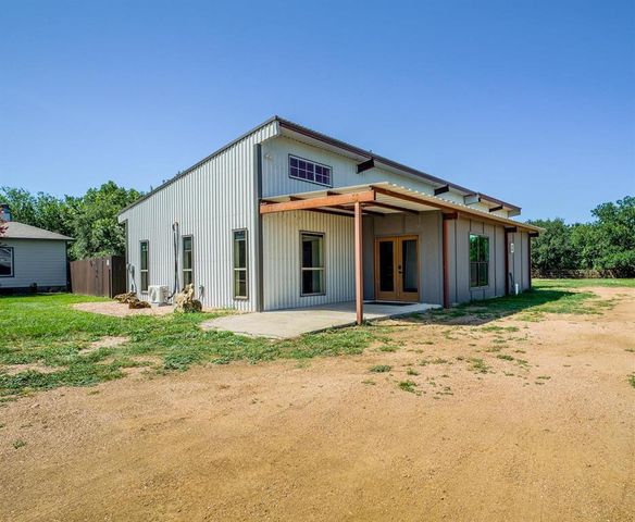 146 Meadow LN, Marble Falls, TX 78654