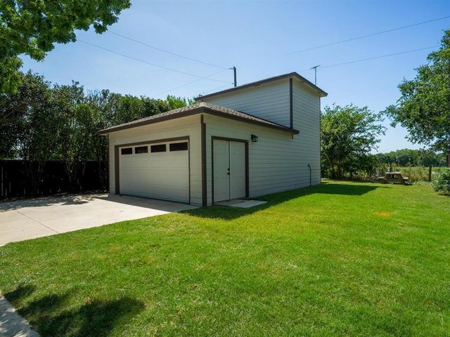 146 Meadow LN, Marble Falls, TX 78654