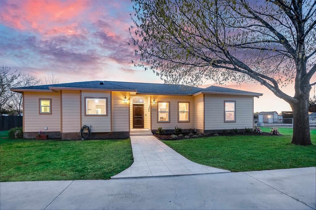 146 Meadow LN, Marble Falls, TX 78654