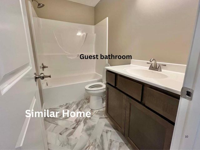 4710 E WHITTMORE CT, Columbia, MO 65202