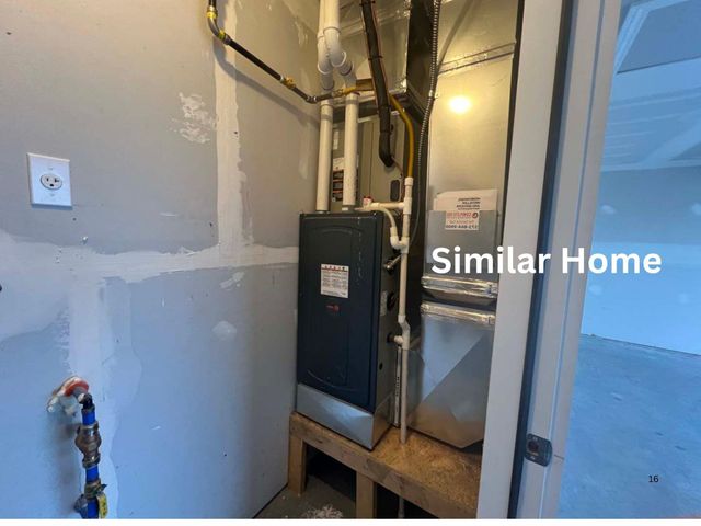 4710 E WHITTMORE CT, Columbia, MO 65202