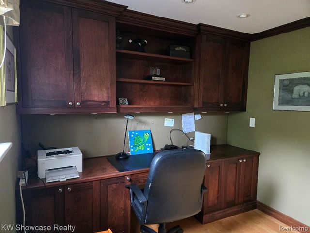 474 Beverly Island Drive, Waterford Charter Township, MI 48328