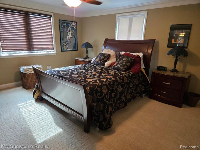 474 Beverly Island Drive, Waterford Charter Township, MI 48328