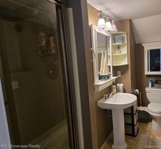474 Beverly Island Drive, Waterford Charter Township, MI 48328