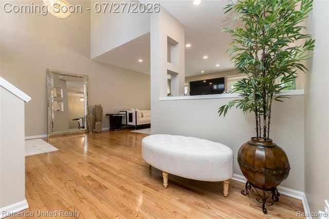 7112 Winding Brook Court 30, West Bloomfield, MI 48322