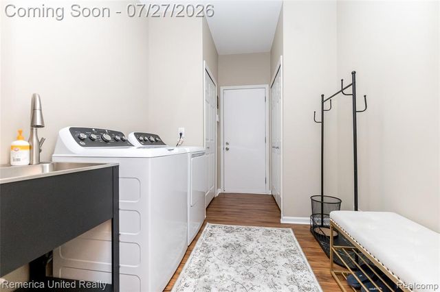 7112 Winding Brook Court 30, West Bloomfield, MI 48322