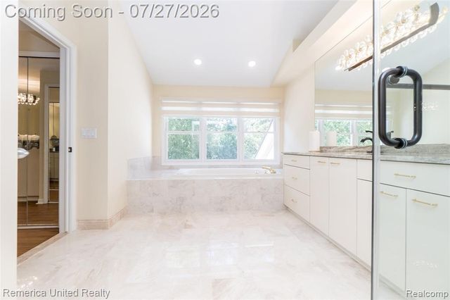 7112 Winding Brook Court 30, West Bloomfield, MI 48322