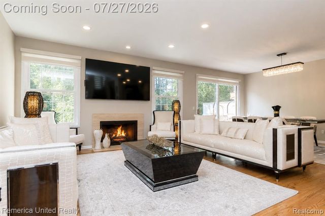 7112 Winding Brook Court 30, West Bloomfield, MI 48322