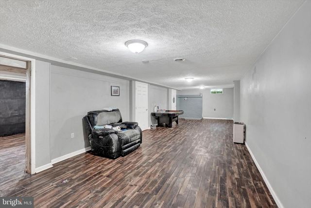 5801 N SALEM CHURCH RD, Dover, PA 17315