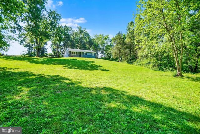 5801 N SALEM CHURCH RD, Dover, PA 17315
