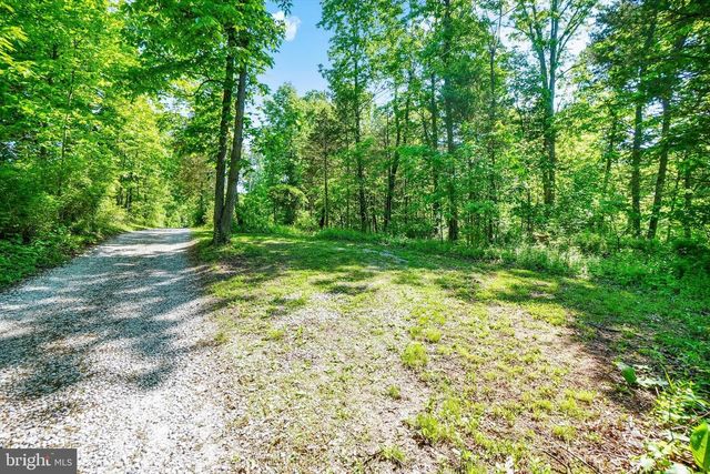 5801 N SALEM CHURCH RD, Dover, PA 17315
