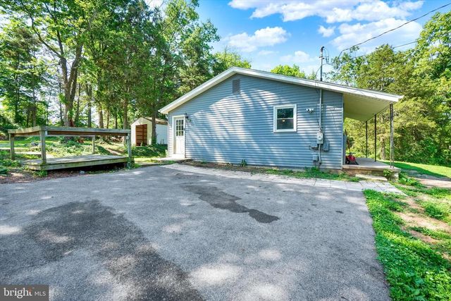 5801 N SALEM CHURCH RD, Dover, PA 17315