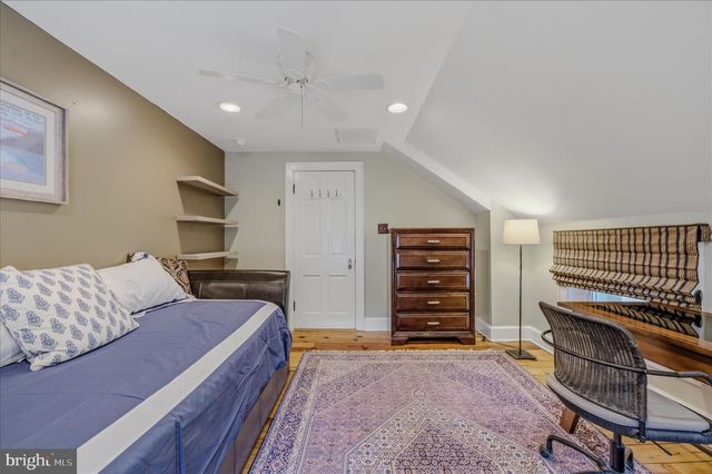 3877 DRY RUN RD, Hedgesville, WV 25427