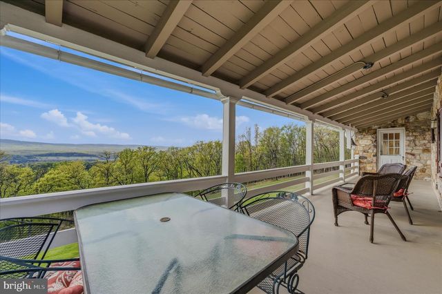 3877 DRY RUN RD, Hedgesville, WV 25427