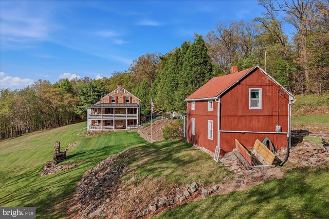 3877 DRY RUN RD, Hedgesville, WV 25427