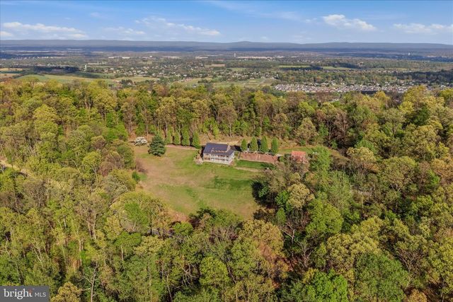 3877 DRY RUN RD, Hedgesville, WV 25427