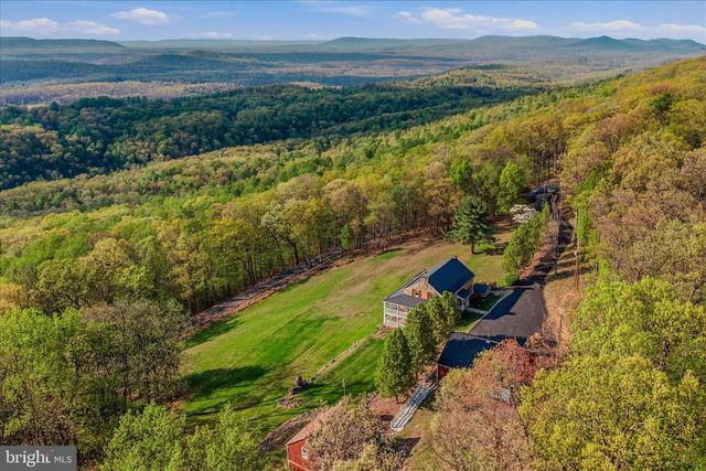 3877 DRY RUN RD, Hedgesville, WV 25427