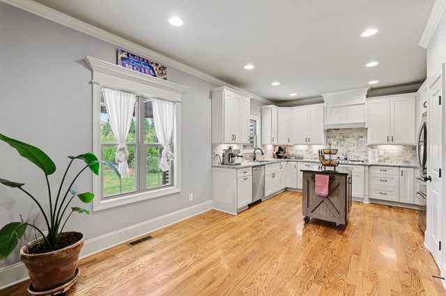 1030 Alpaca Dr, Spring Hill, TN 37174