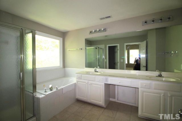106 Bowers Lane, Cary, NC 27519