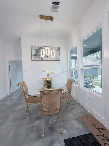 2823 Woodcreek Meadows Lane, Houston, TX 77073