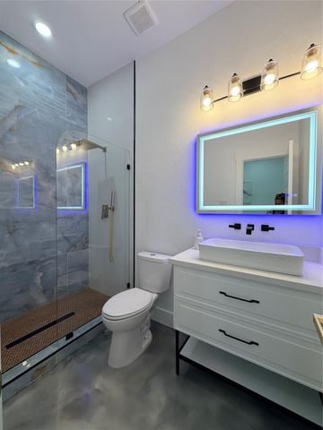 2823 Woodcreek Meadows Lane, Houston, TX 77073