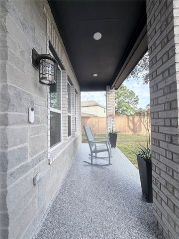 2823 Woodcreek Meadows Lane, Houston, TX 77073