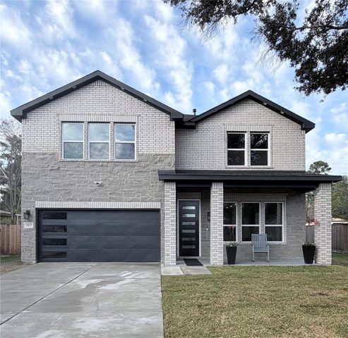 2823 Woodcreek Meadows Lane, Houston, TX 77073